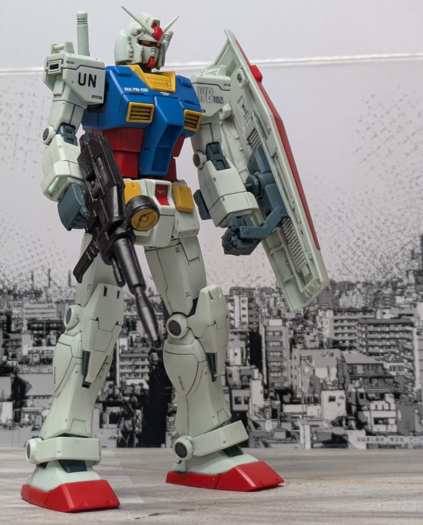 その後、ガンダムはアムロ・レイの操縦で戦局の節目となるオデッサ作戦、ジャブロー防衛戦、チェンバロ作戦、星一号作戦と転戦。終戦までにMS撃墜数第2位の142という驚異的なスコアを叩き出し、ジオン軍将兵からは