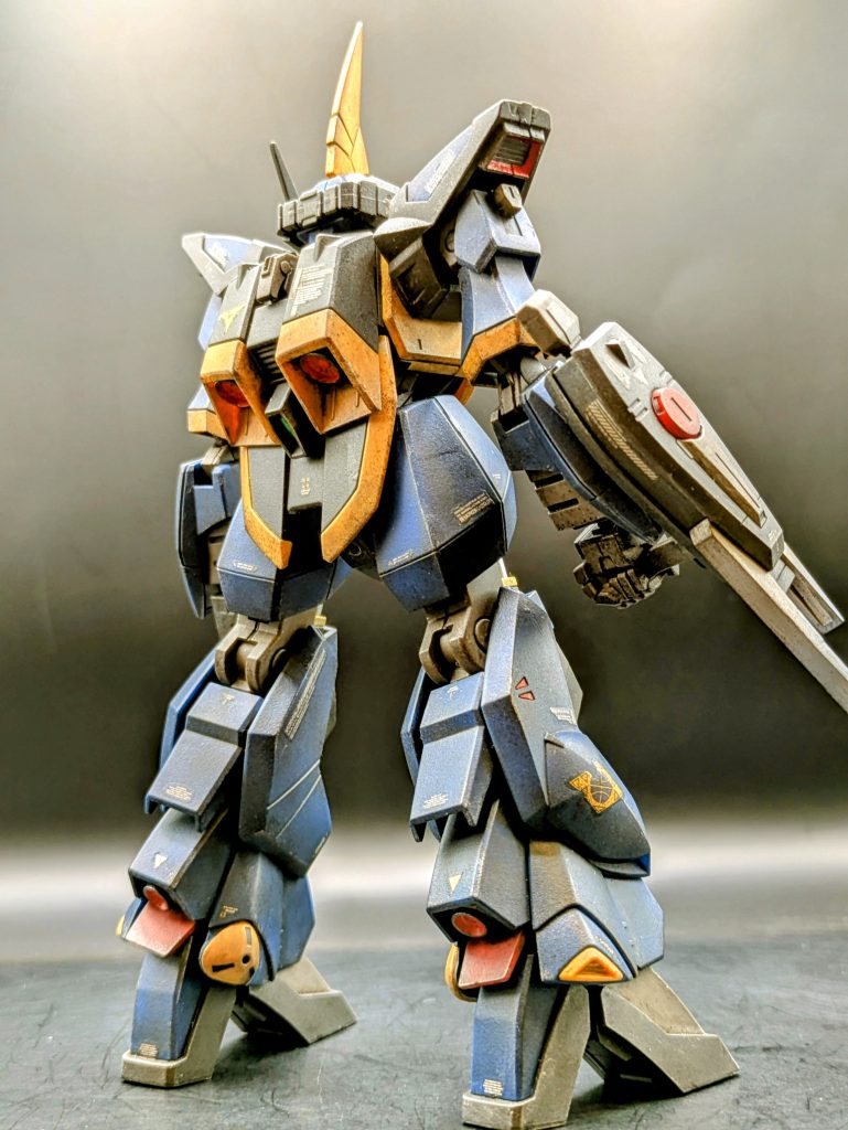 後ろ姿は、まぁこんなもんです。