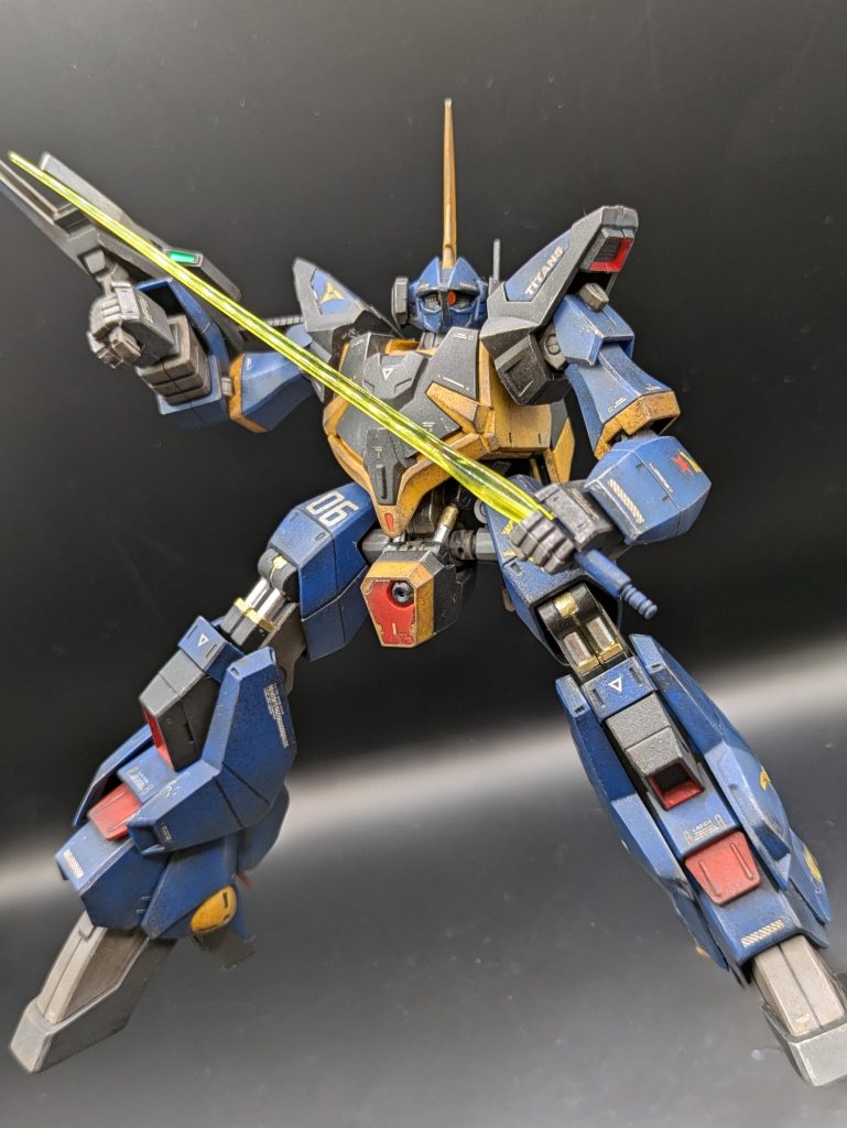 頭ちっさ、脚ながぁ〜。超モデル体型(zaku-kao2)バーザムってもっとズングリしてたよね💦