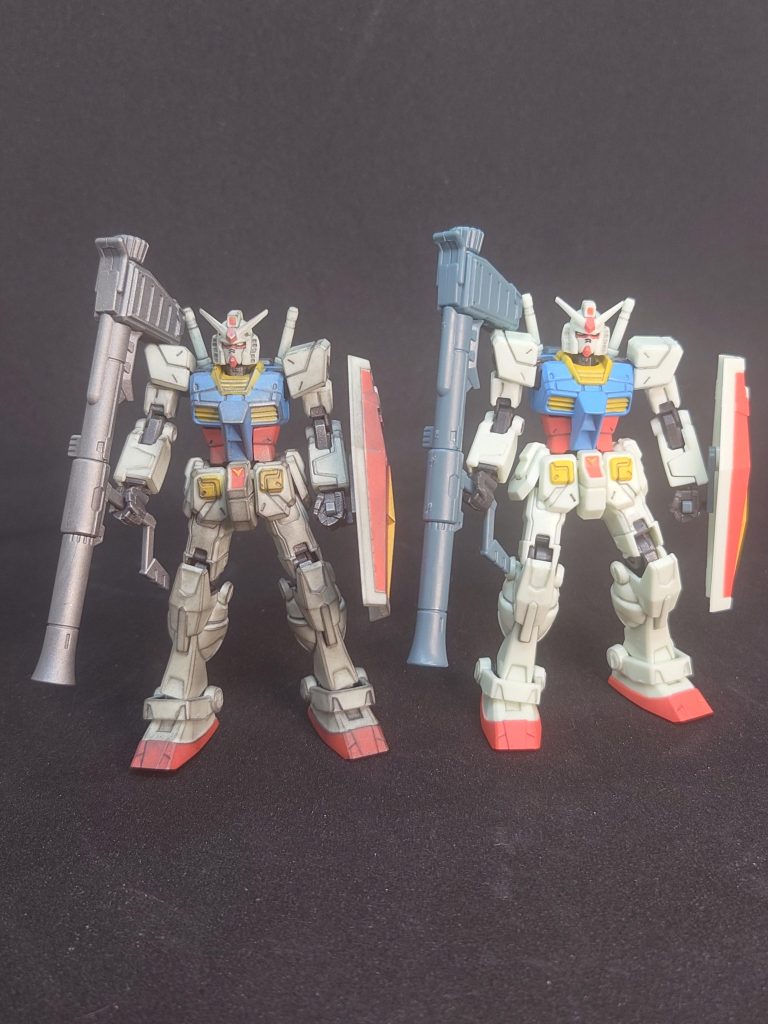 通常のアニメカラーにスミ入れしたものと並べたもの