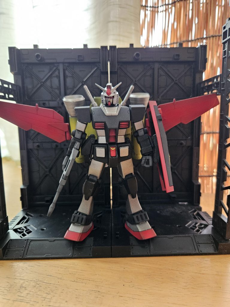 プロトタイプガンダムのカラーリングはマジンガーカラーらしいのでオプションで羽根を