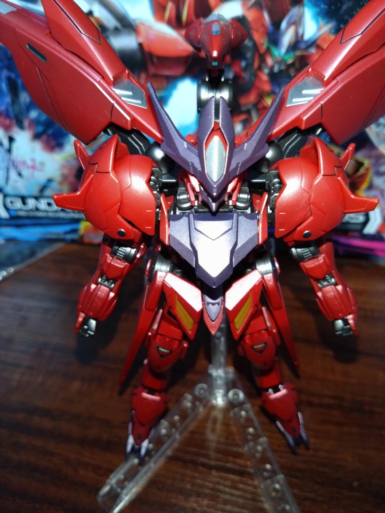 上より、細身ながらそこまで華奢な感じがしないのがバルバトスの魅力