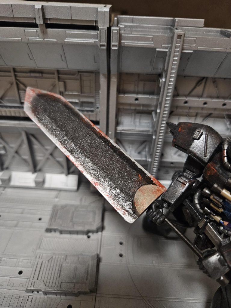 ドラゴンキラー連邦から極秘で入手したガンダリウムのデータで作った大型刀ヒート兵器でもなんでもなくただの刀返りち…返りオイルをイメージした汚しをしてみました