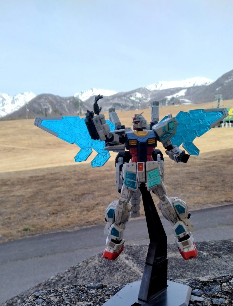 万博ガンダム完成–4枚目/制作者：サト