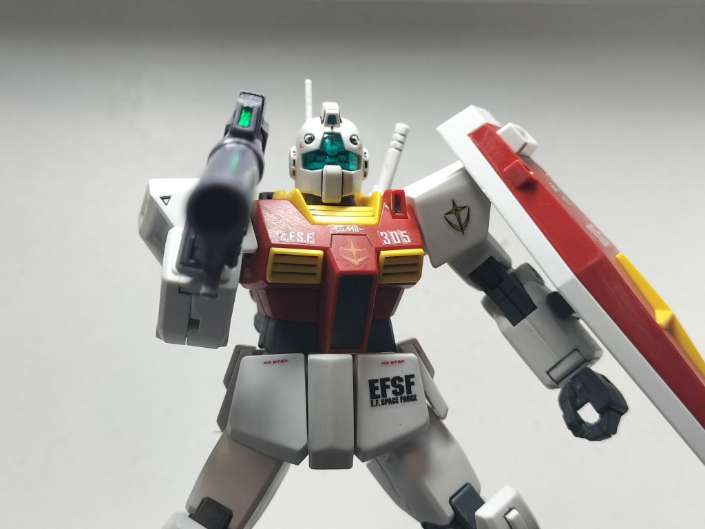 バズーカを構えるジムII