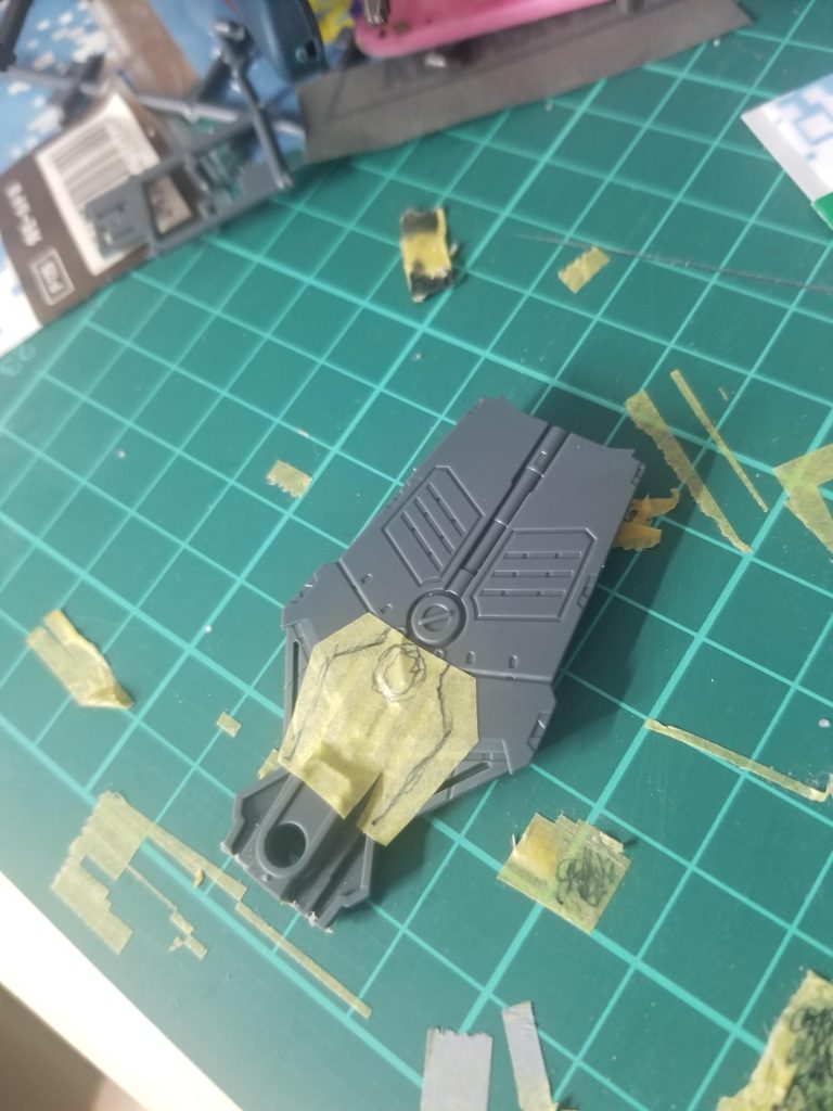 RGν[NEU]ガンダムのシールドパーツをカット