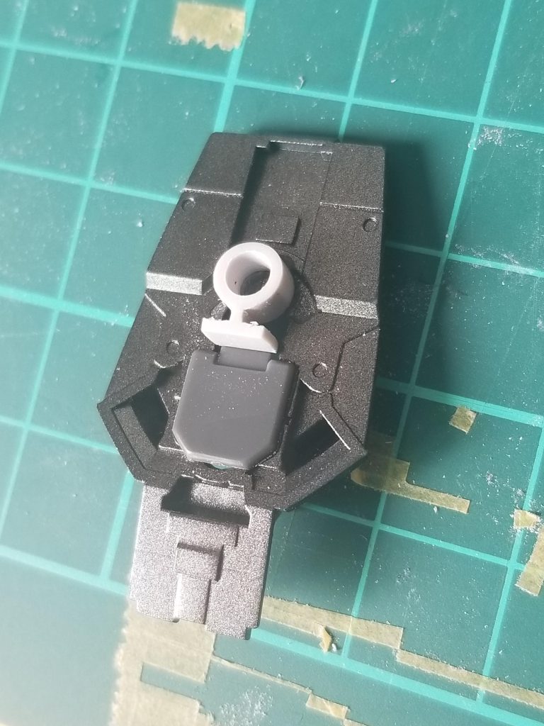 足の横側のアーマー接続の基部を移植