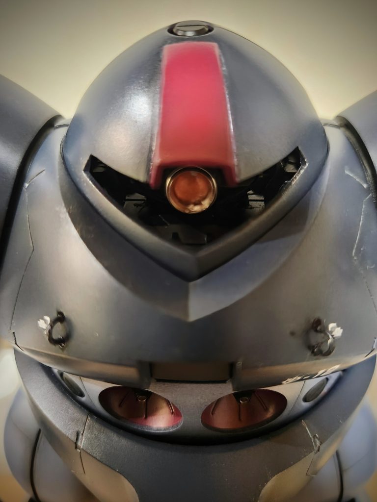 潜水艦隊での運用と言うことで濃い青みがかった色と、薄く青みがかったグレーを調色して塗装しました。