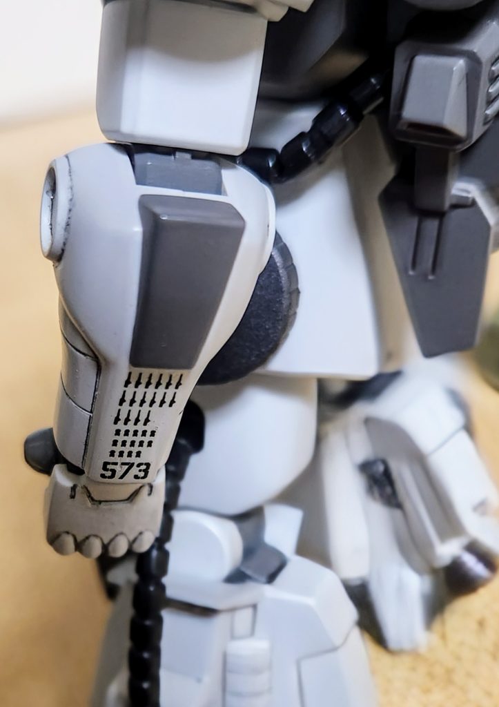 作品名：シン・マツナガ機(まだ未完成…)<p>まだまだ完成しないけど、この機体はここのマーキングが一番好きな部分です。これだけは譲れない</p>