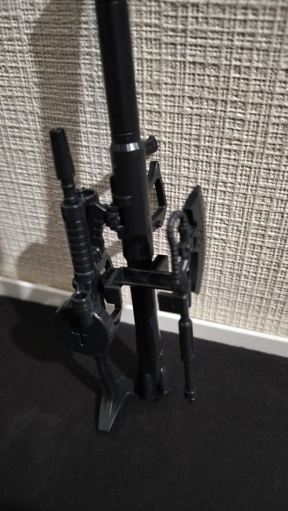 まとめて手首に付けるのに丁度いい感じのなぜか、使わない部品原作無いし、確かに普通は使わない