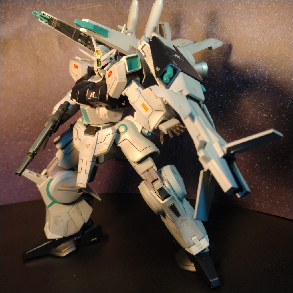 特に何もしてない見た目ではありますが!普通に作る事自体、結構手間が掛かってます😄例えばグリーンの部分などは付属のシールをマスキングにして塗装時はここを最初にスタートしてます!