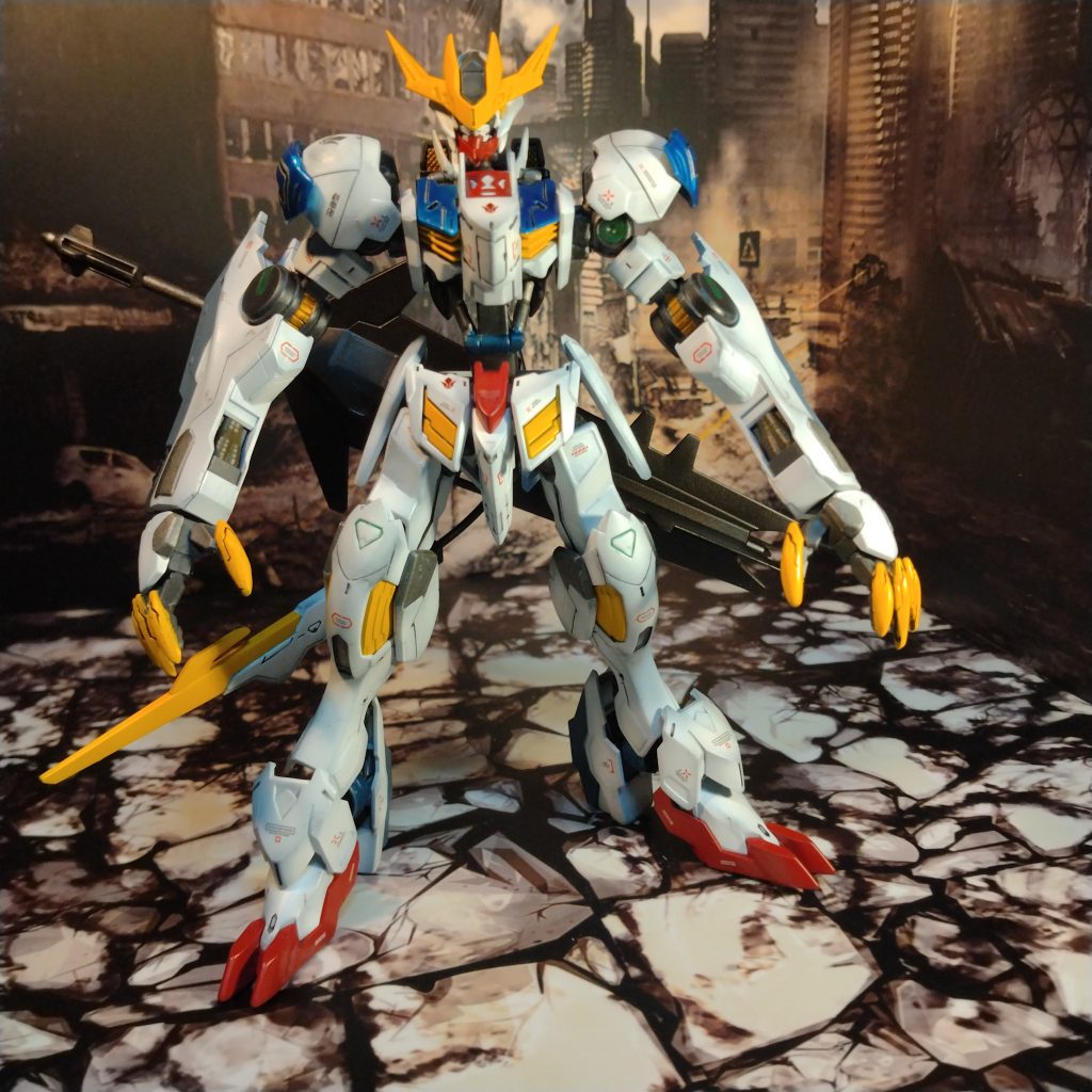 プロポーション変わってるのわかりますかね?実はHGのバルバトスを作るのは初めてなんでノーマルを知らないんです!😄