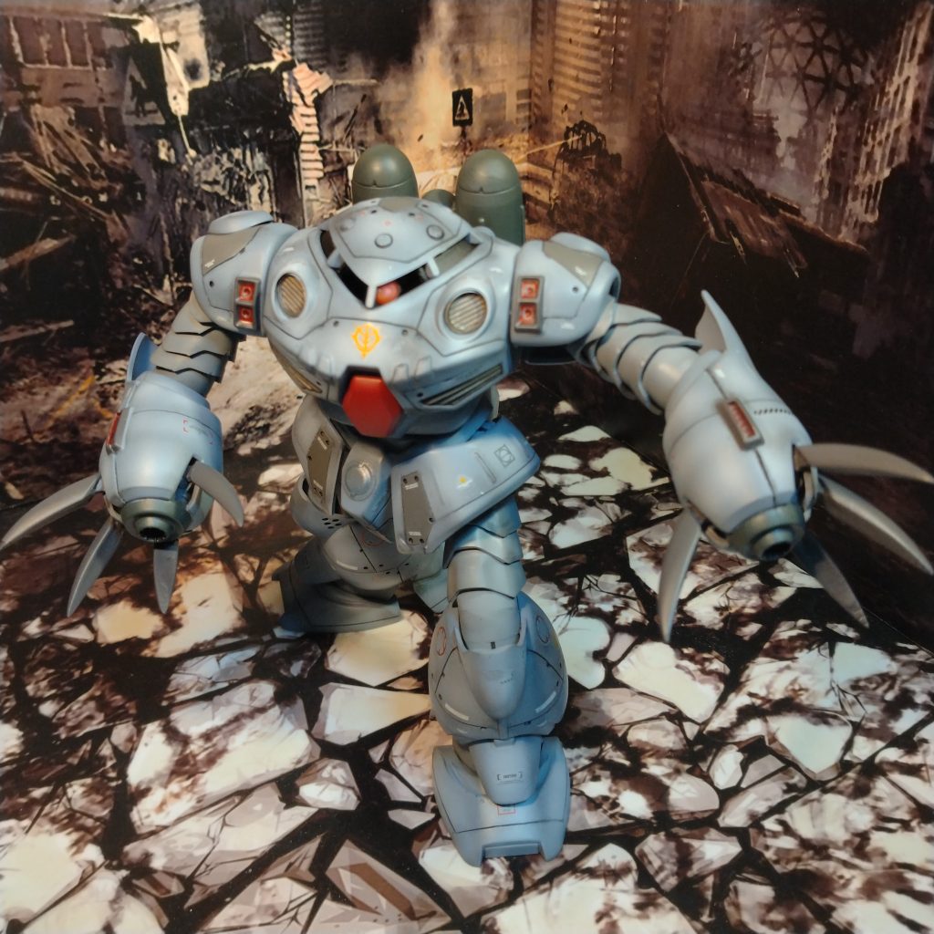 箱絵のカラーリングがなんか最初から気に入らなかったんです!😄なので作るのが後回しになってました!色を考えるのが面倒くさかっただけなんですが😅