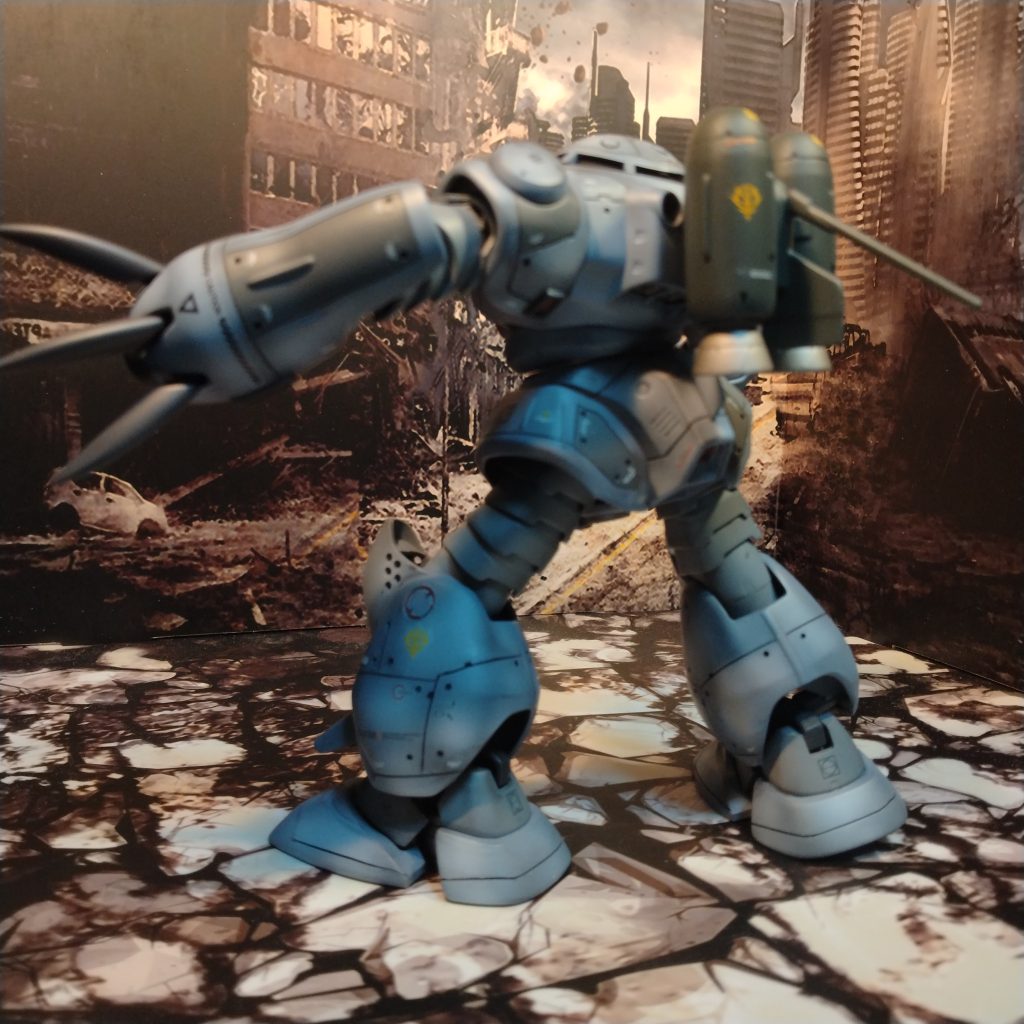 HGズゴックEでした!😀次はHGグシオンリベイクやると思います!他にも色々ありはするのですが!1回塗料をまとめて補給しないと他のものが作れそうに無いので!😄