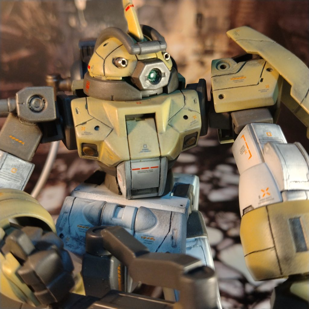 スジ彫り入れて、今回はちょい私的にハード気味なグラデーション塗装です!バルカンだけメタルに変えました!