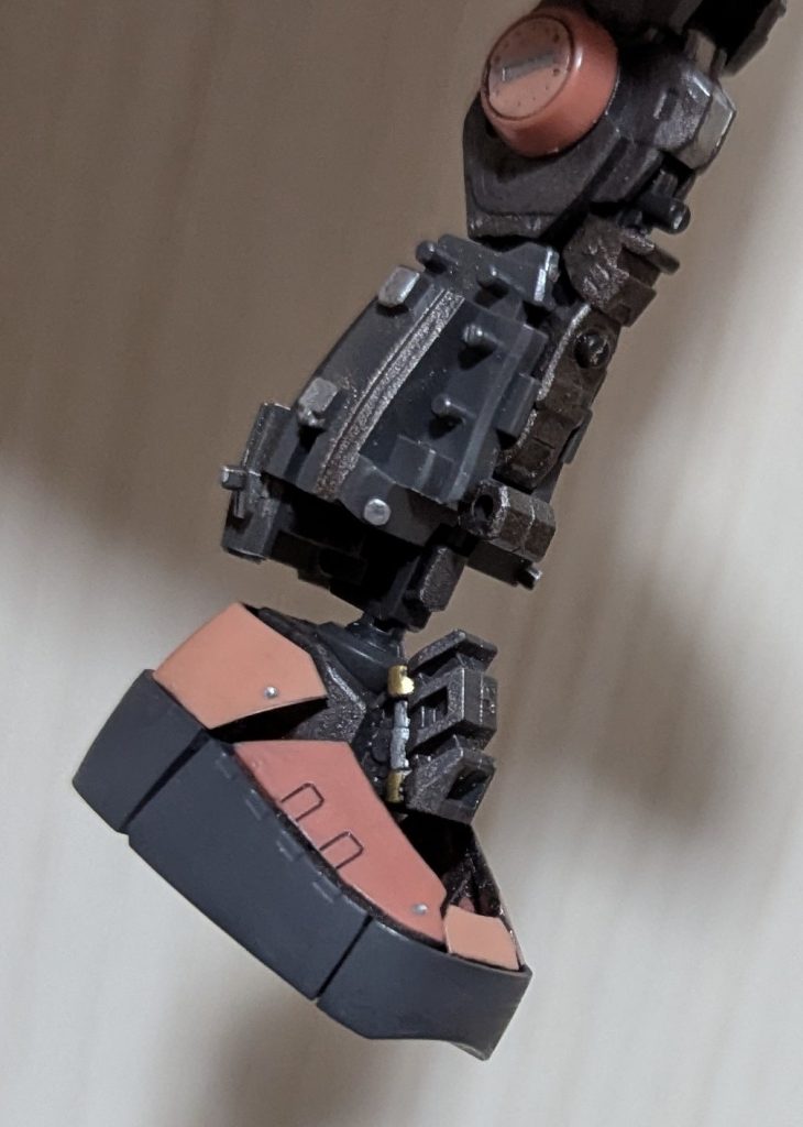 脚部シリンダー