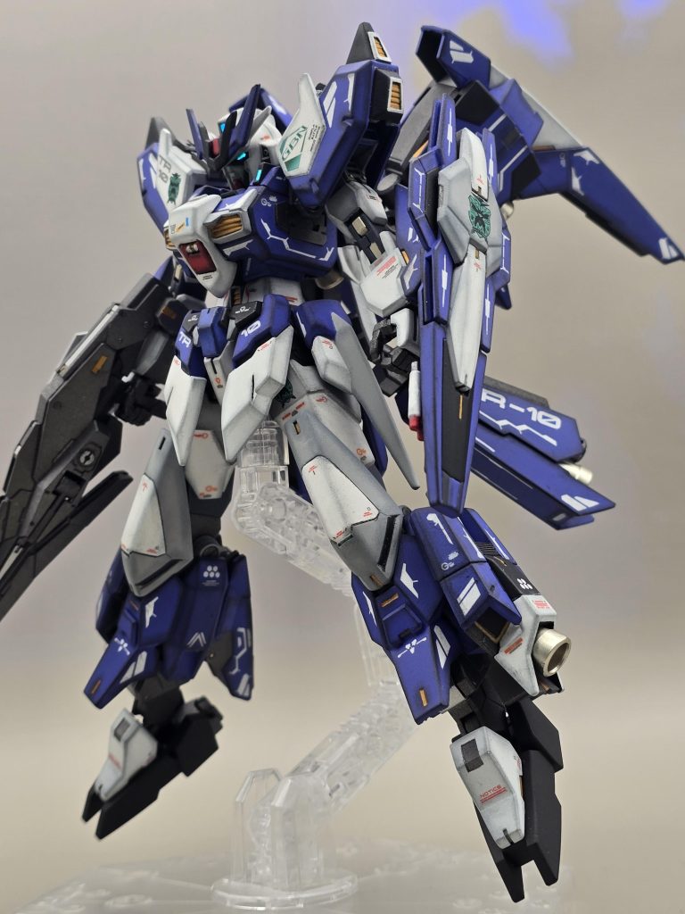 デカール貼りでくじけました。 