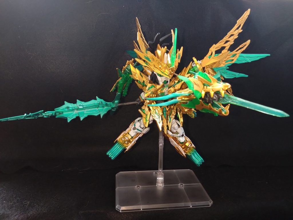 もう一つの合体武器刀身を伸ばしたことで迫力満点になったかな?腕の関節の可動域を広げた事で武装の干渉を避けられてしっかりと構えられました