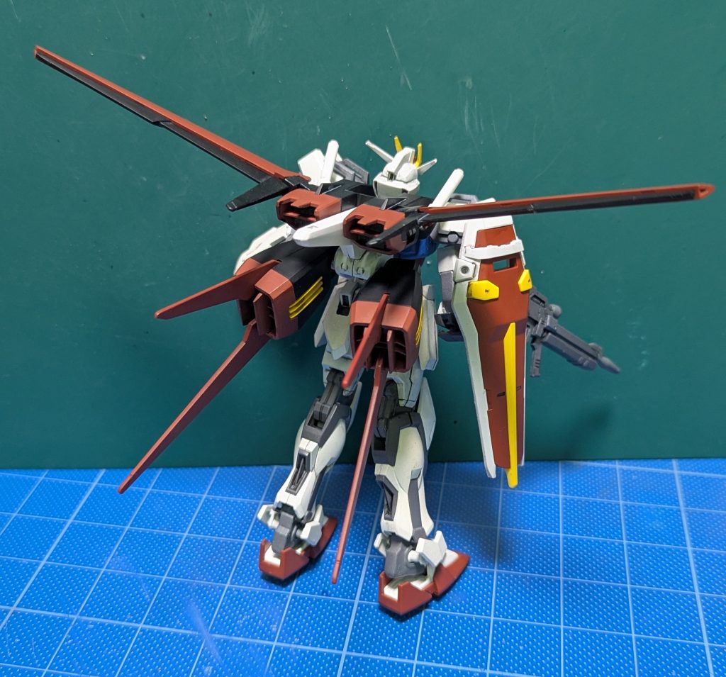 ストライクだけだと線が細い感じだったが、後ろが大きく幅もかなりアップ。