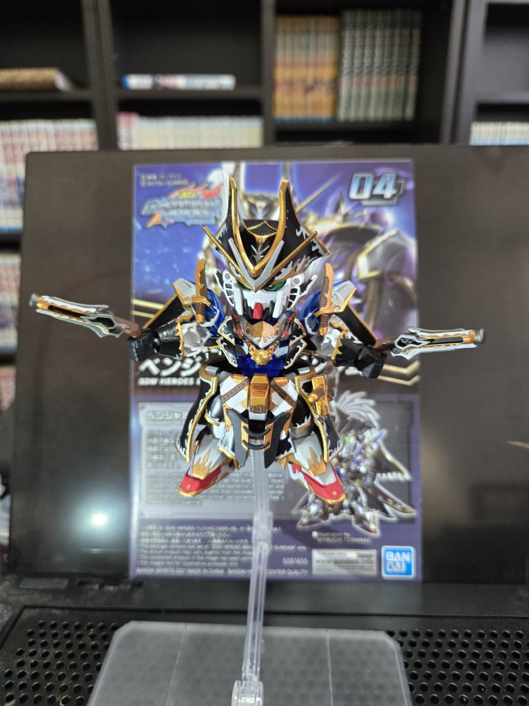 銃も剣も細かくてこれ塗るだけでどれだけ白髪が増えたか(笑)