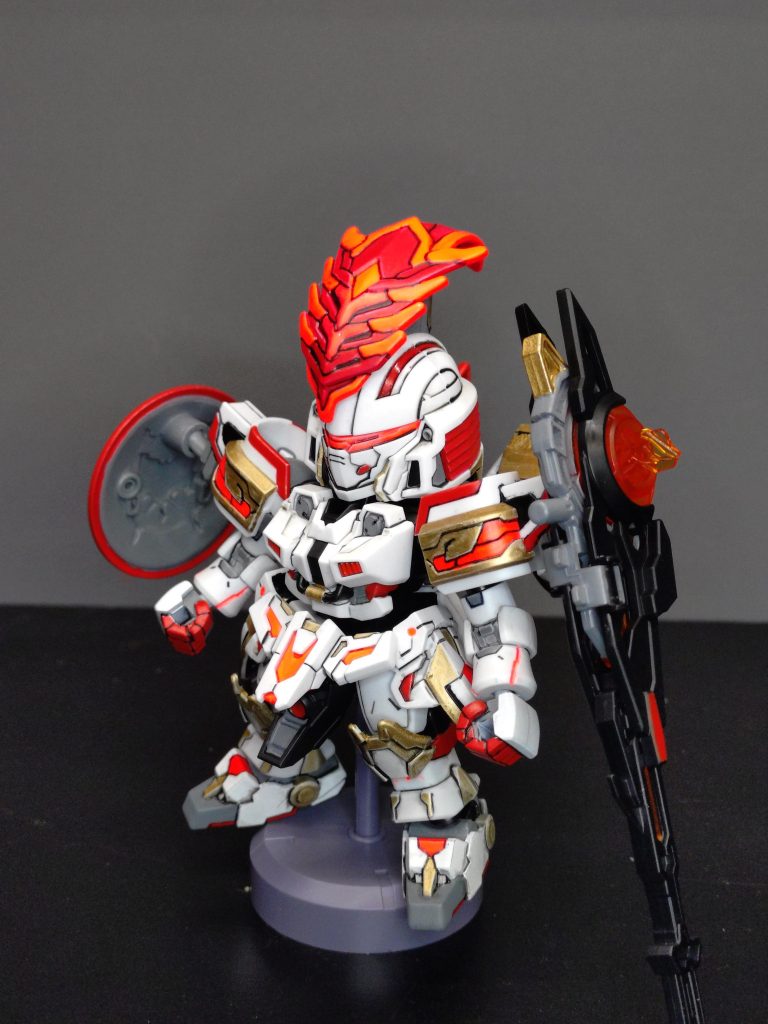 対なので、ガズR、ガズLみたいに左右反転で装備。赤の部分が蛍光レッドとシャインレッドを使用。ニュートラルグレーとゴールド、裏塗りでブラックを使用しています。