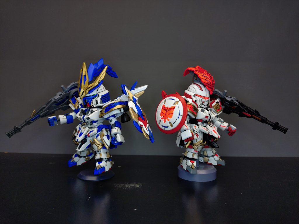 夏候惇トールギスⅢと夏侯淵トールギス。