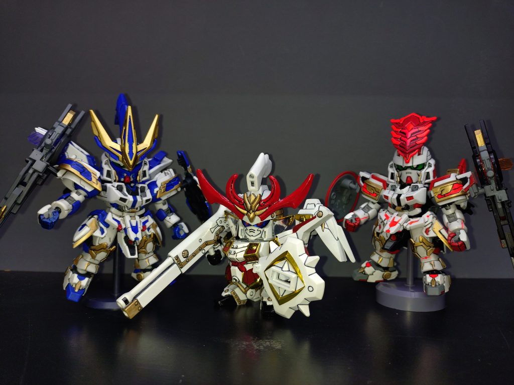 トールギス三兄弟(笑)長兄が末弟に見えるな。次兄(呂布トールギス)は無茶高い…買えないわ。