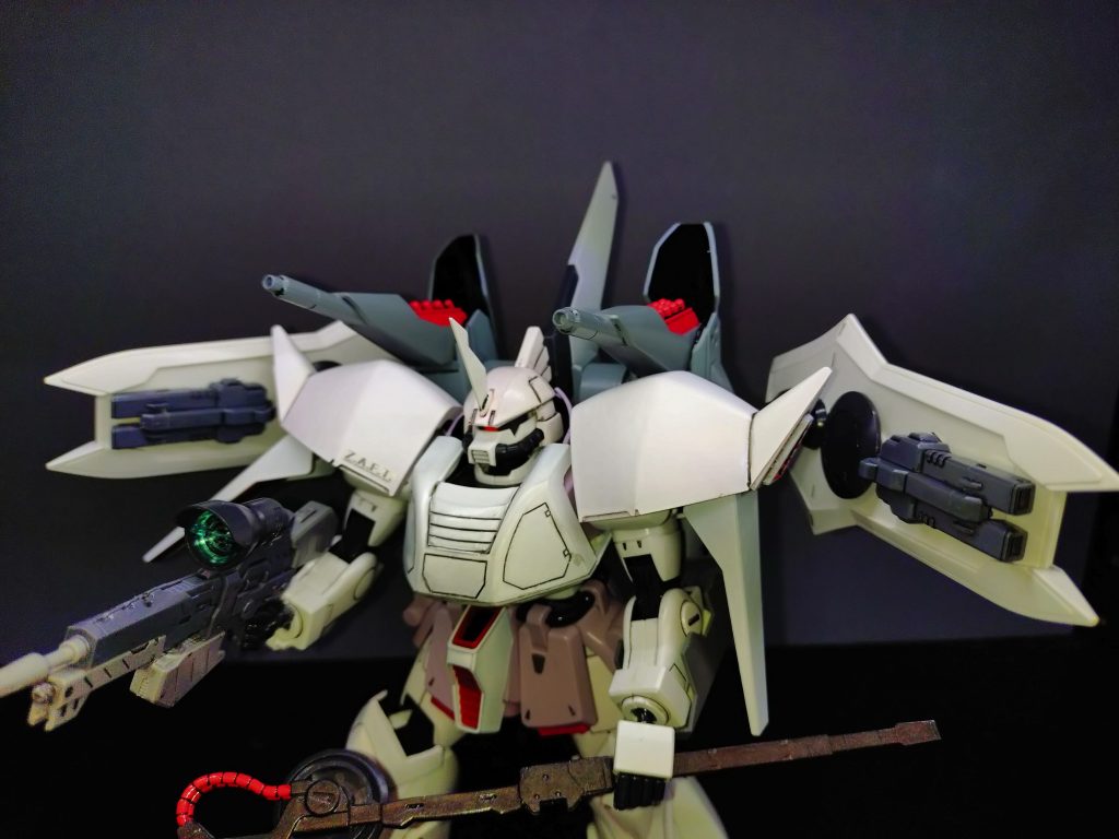 疑似的にフルマットバースト形態になれます。使いこなせるパイロットがいなかったので使用出来なかった設定。ビーム系５門とミサイルも出せるので、使いこなせればかなり強力。