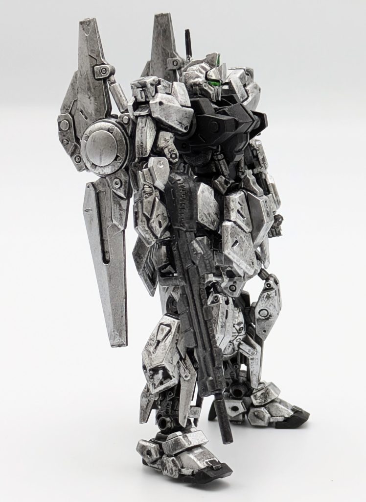 シャドームーンのようなイメージで塗ったものの、汚すとだいぶ雰囲気が離れました。