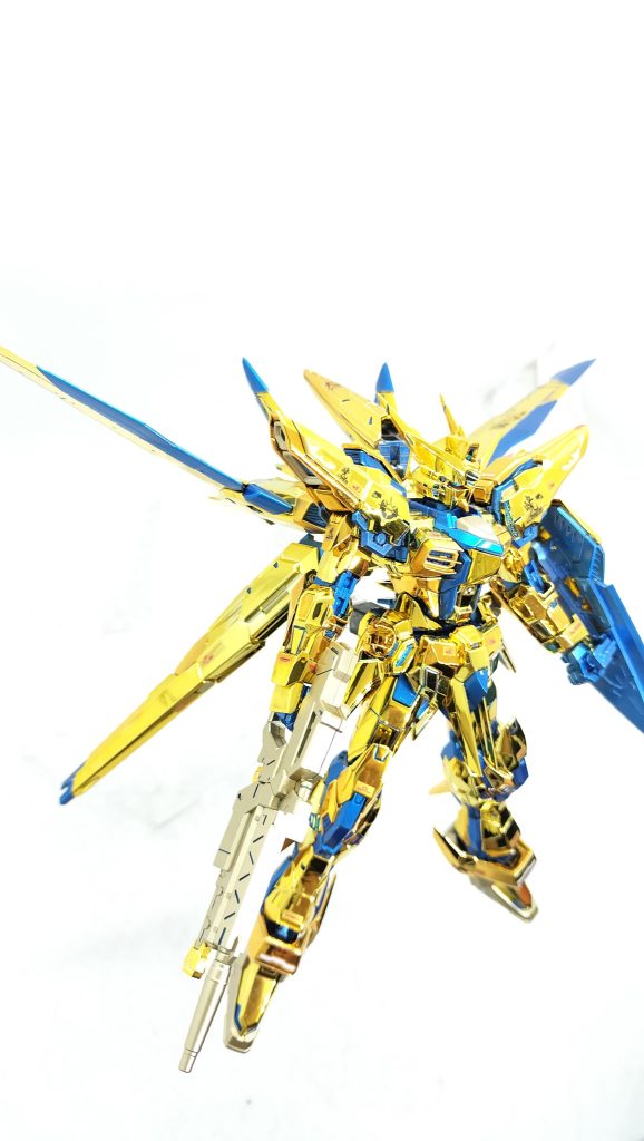 アカツキガンダム（オオワシ装備）–5枚目/制作者：かえる