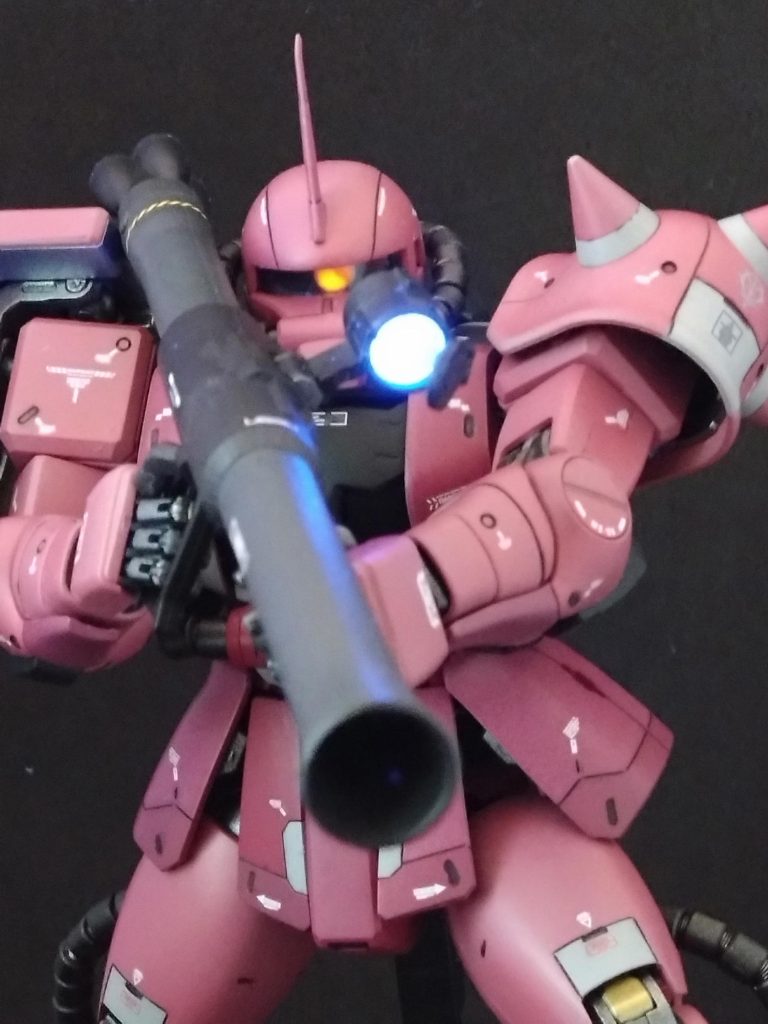 全身にパネルラインの追加をしてます。