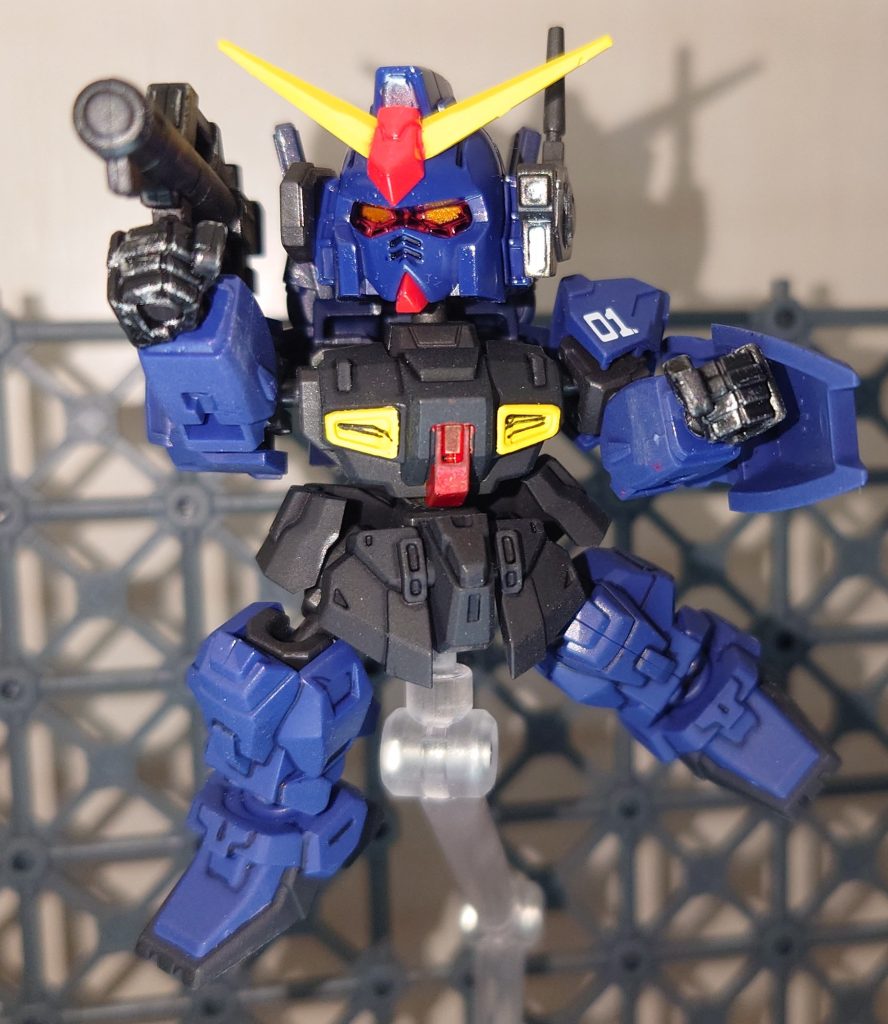 台座使用　ﾃﾞｼﾞﾗﾏﾒｰｶｰにかける時、明るめに撮らないと画面が暗くなりますよね