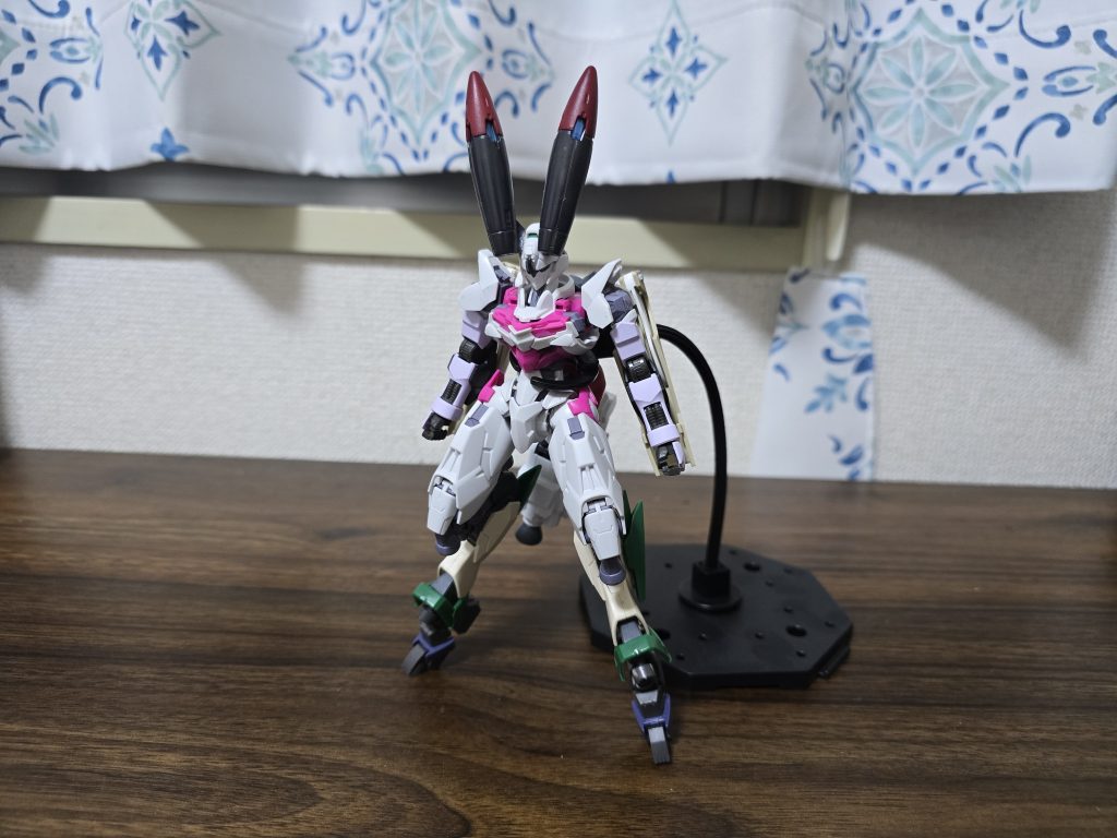 塗装前はこんな感じでした、ミキシングは大好きで良くやるんですが、塗装が下手すぎて組んで満足してしまう事が殆ど…もっと練習して他の皆様の様に格好良い作品にしたいものです。