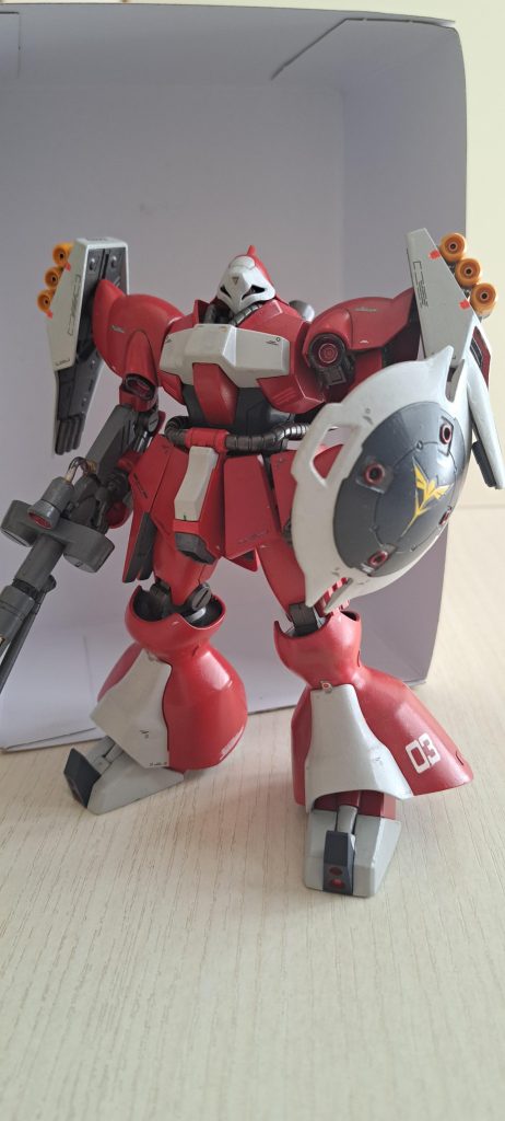 そんなにポーズつけなくてもキマる。こういうキットがいつでも店頭に並んでる世の中に戻らないかなぁ。顔が鳥に見える。