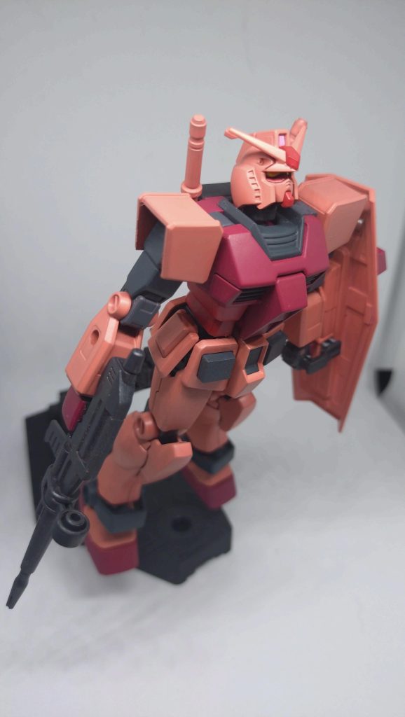 EGガンダム　赤いガンダム–3枚目/制作者：大月九十九