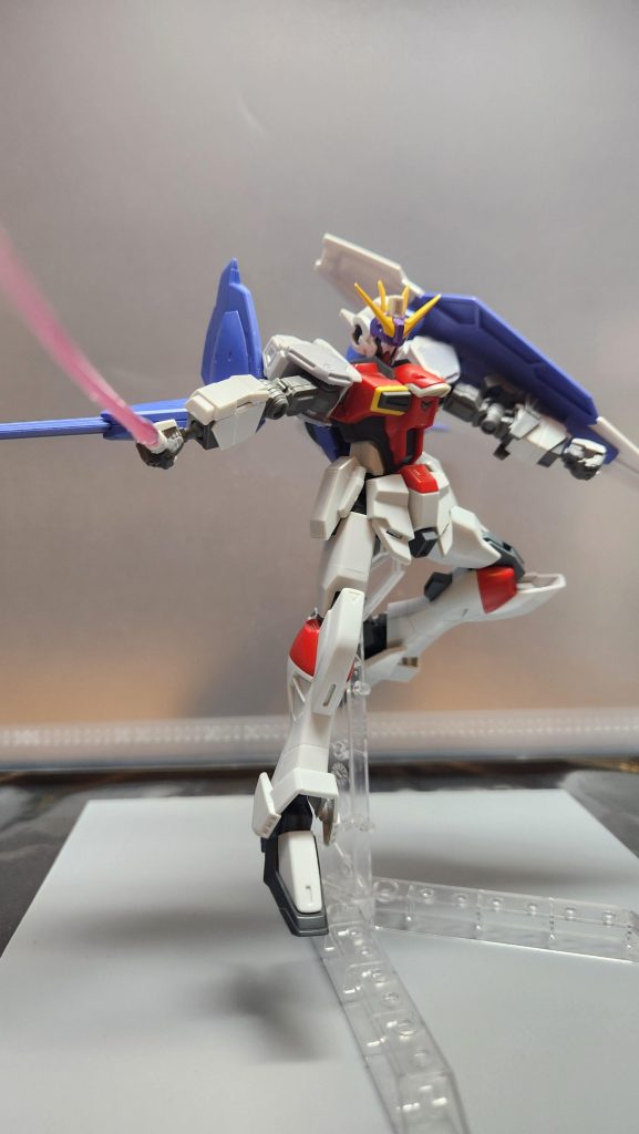 ビームサーベルは通常時はピンク色