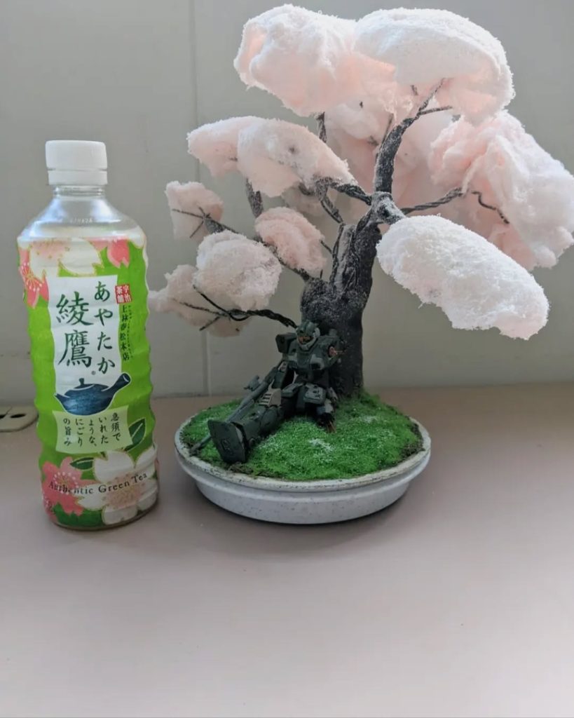 元々は卓上に何か欲しいと思って手頃なサイズにしたかったので、この位のサイズになりました。