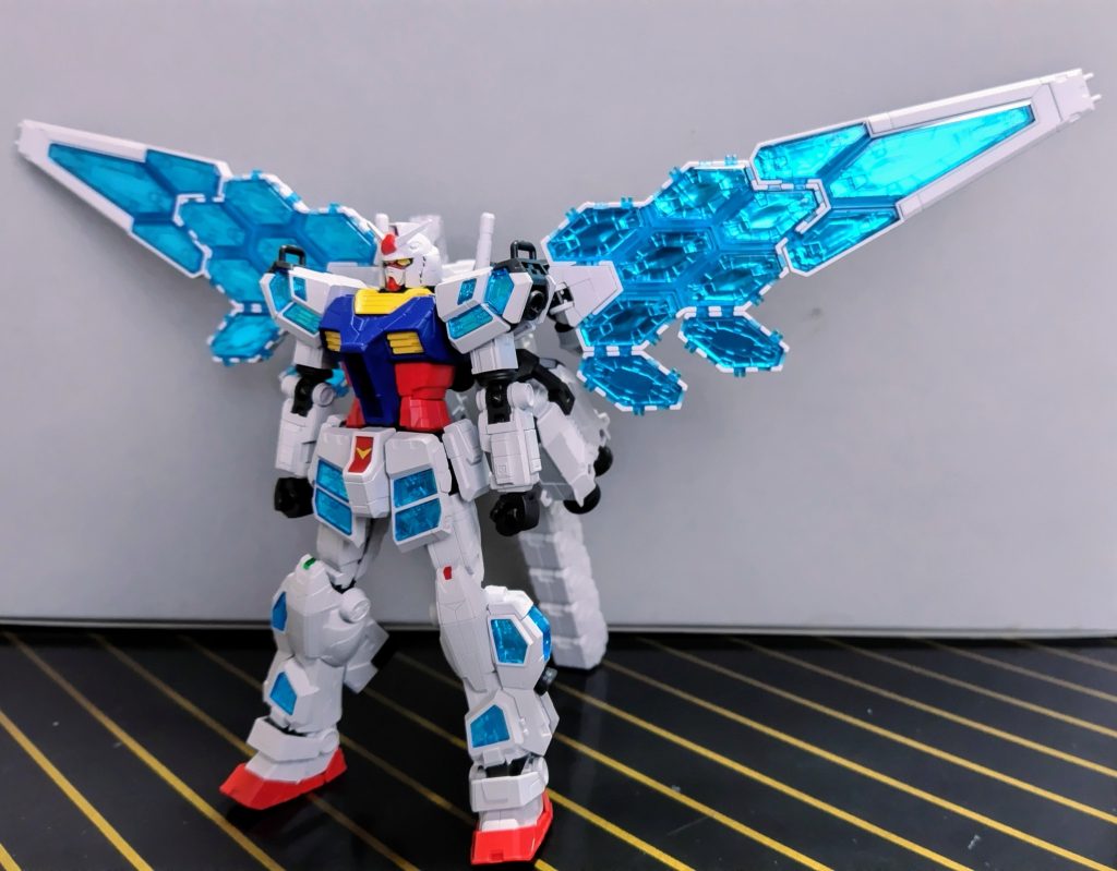 そして、今回の目玉‼️グラスフェザー装備です。デカ⁉️尚、翼の部分はシールドビットのようになります( ̄▽ ̄;)(何それ•́ω•̀)?)