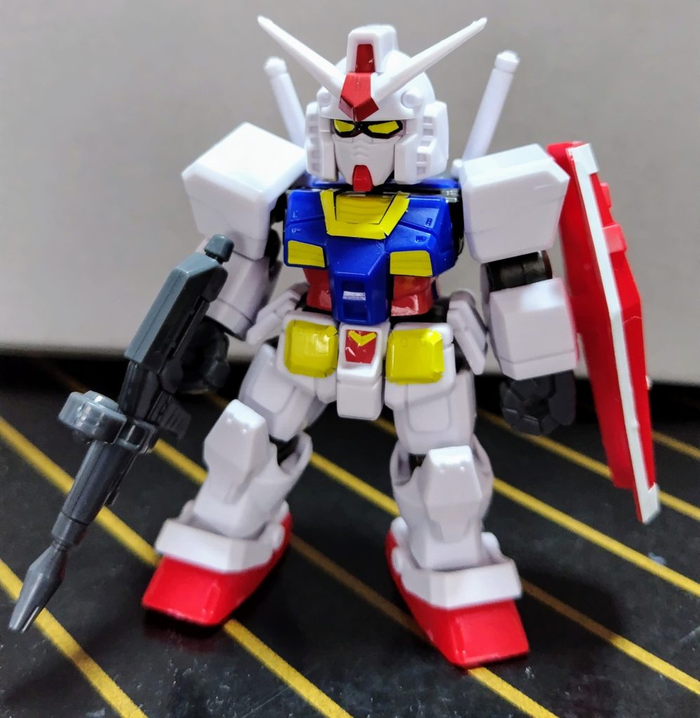 外装とシールを貼った状態です。