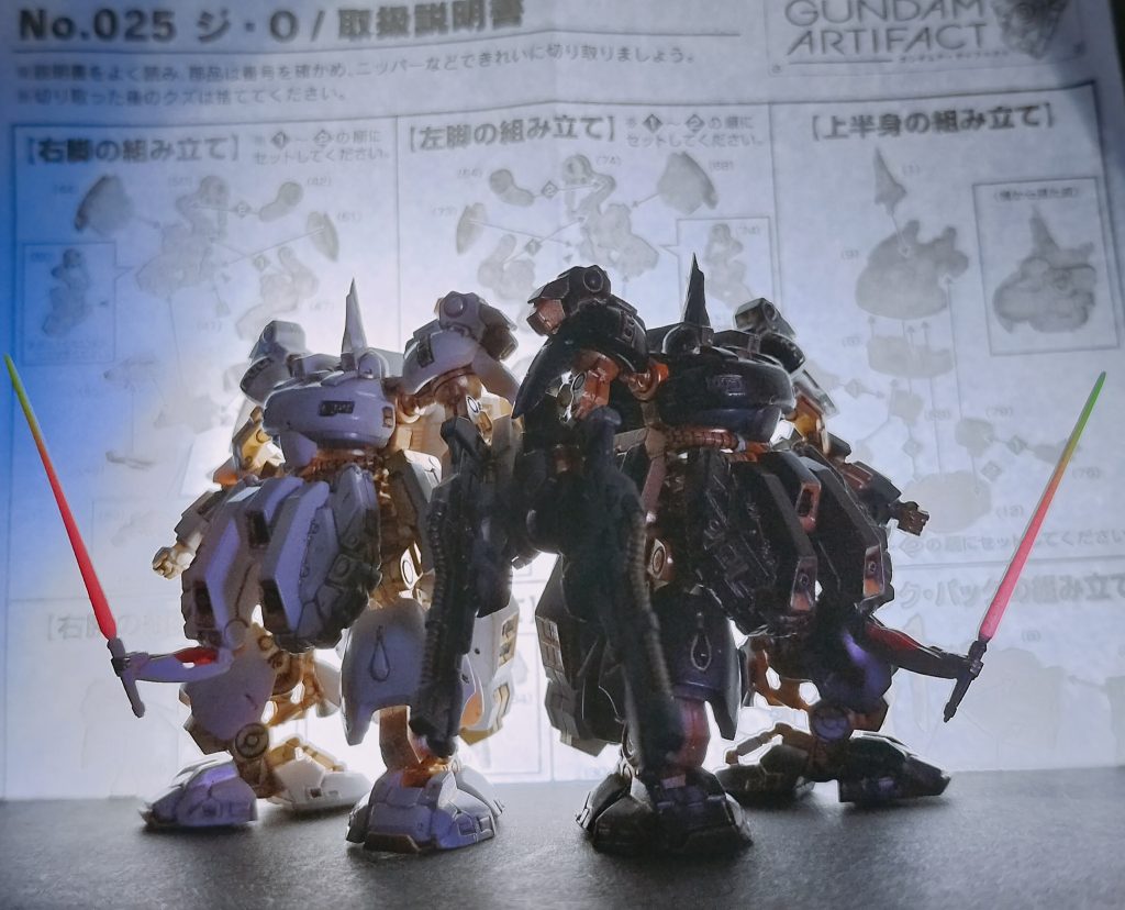 11.    なお、ジュデルとジュダルの母親は、ジュピトリス2出発時にジュドーとともにしたルー・ルカではない。ジュドーにとってルーは「戦友」であり、戦争後彼が求めていた安らぎをもたらしてくれたのは、ジュピトリスIIのオペレータだった年上の女性だった。その女性がジュドーの双子を身籠った際に、ルーとジュドーは別れた、というのがもっぱらのウワサだ。