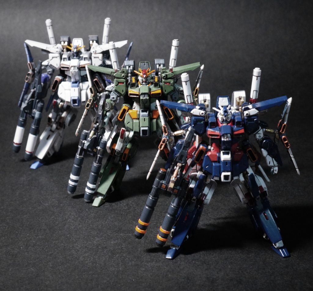 15.    これだけごついなら、フルアーマーを着たまま変形してG・アーマーなるって言ってもイイですよね? (笑)