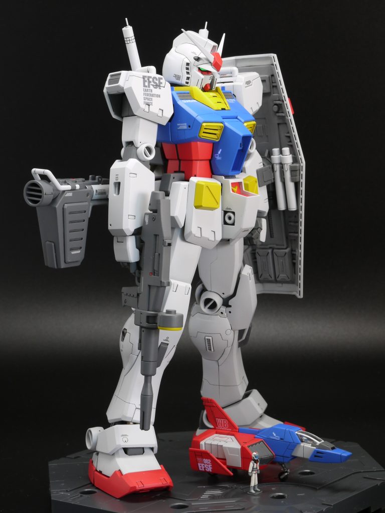 今回、延長箇所が0.8mmの倍数になっている箇所が多いのですが、実は1mmだと思っていたプラ板が0.8mmだったからです。概ね改修が終わった後に気が付きました。ショックでした…。