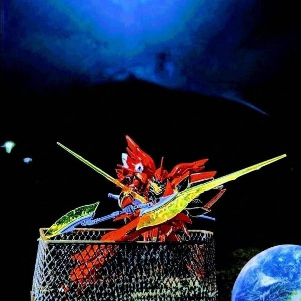 シナンジュ。3月初旬くらいに夜に外で撮ったやつ！