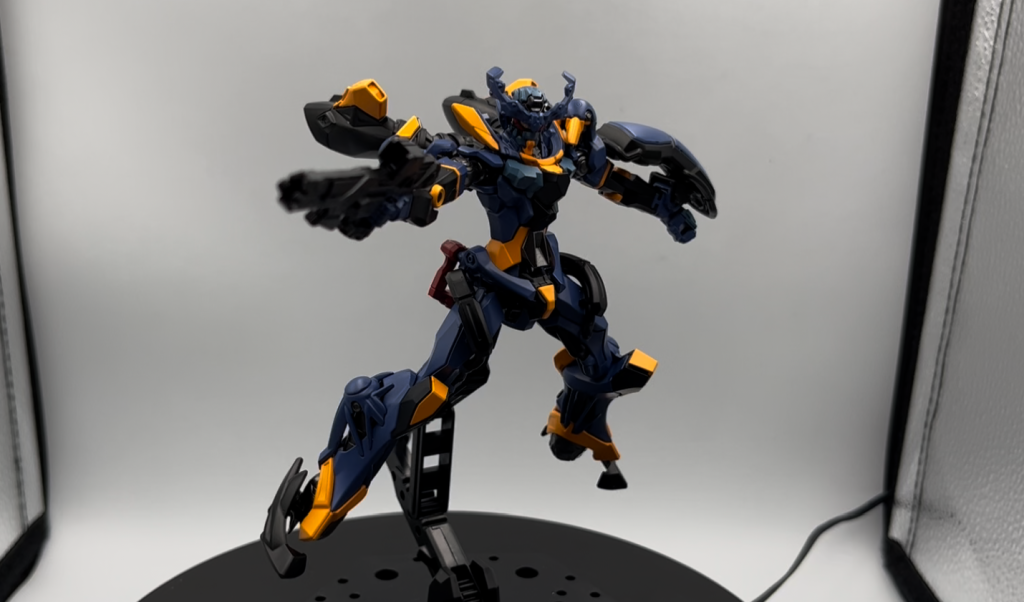 これはビームライフルを構えるポージングかっこいいんだけど劇中ですぐビームライフル捨てちゃうんであんま印象にないんですよね