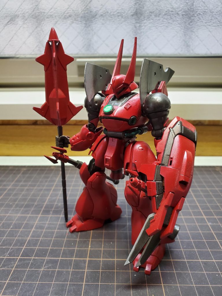 機体名:グラディアートルケンプファーの改造機である本機は、とある場所で行われるMS同士の闘技大会、特にバトルロイヤル方式にて無敵を誇る。武装は近接しか持たず、元のケンプファーの運動性を更に引きあげ、使い潰した武装をパージしていくことでより速度を増していく…という設定でございます。胸に付いてるのはゼロシステムということで…