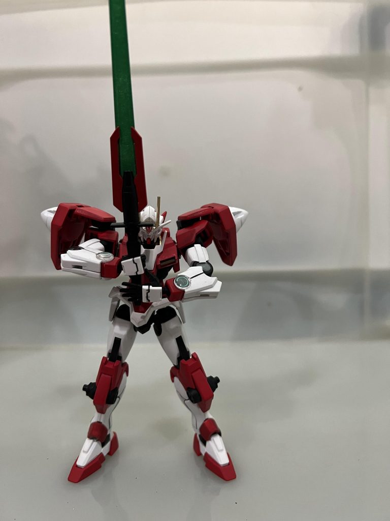 最終決戦では、戦闘で全ての武器が破壊され、最後の剣である「GN紅蓮丸・影打」のみが近接戦闘に使用できる。最終決戰的樣子, 全部的武裝都在戰鬥中報廢,只能用最後的太刀: 「GN紅連丸・影打」, 進行接近戰The final battle form, all weapons were destroyed in the battle, and only the last katana:「 GN gurenmaru Kageuchi」, can be used for close combat.