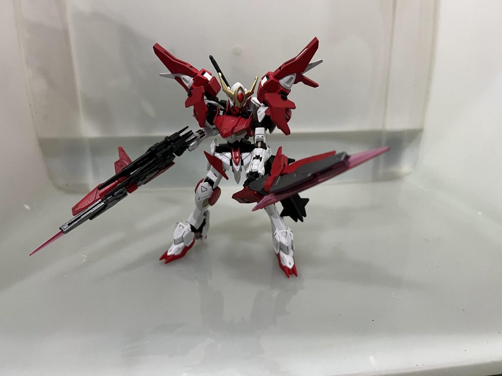 下半身にツインメイス、腕にアームロケットランチャーを追加することを考える考慮在下半身添加雙錘，在手臂區域添加臂火箭發射器think of adding Twin Mace at the lower body part and adding Arm Rocket Launcher at the arm area