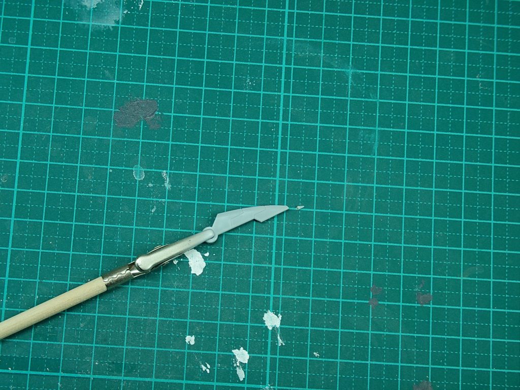 シャープ化途中でポッキリいってしまったの図