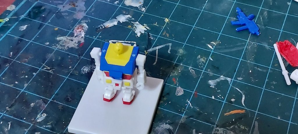 幼い頃 50円で購買した食玩同じような感じでした。 値段は20倍だけど