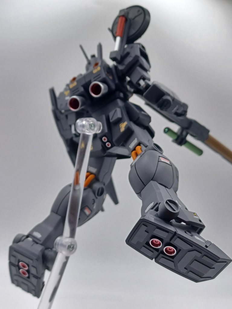 新しいHGより、古い部類の方が好みです。改修後のスタイルを見て、満足してますまだまだですが、楽しむのが、一番